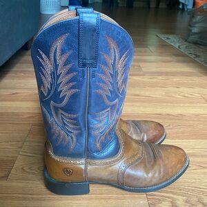 ARIAT Heritage Stockman Brown & Dark Blue Round Toe Boots
